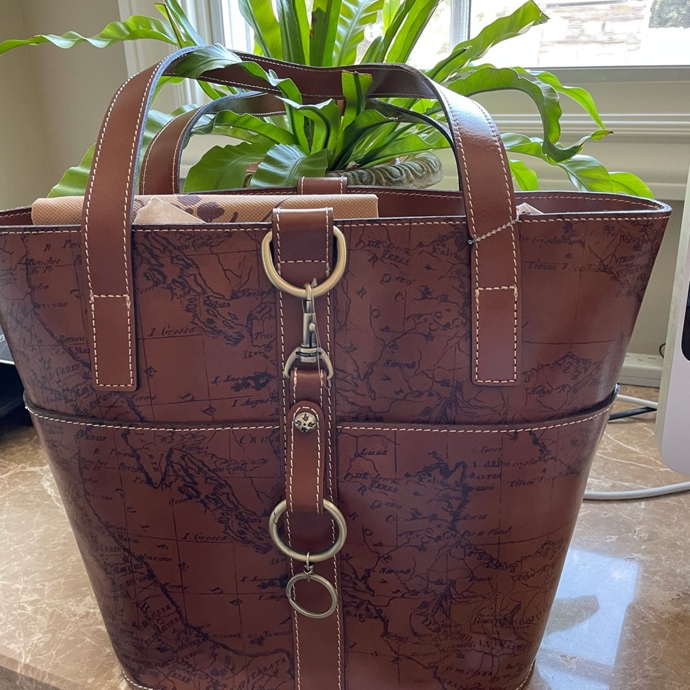 Patricia Nash signature map leather tote Nwt